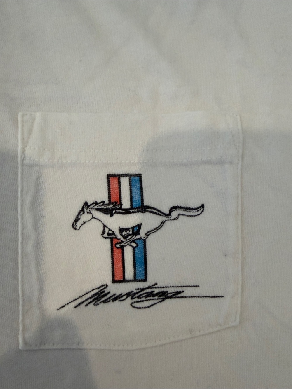 Abercrombie & Fitch White Pocket Tee with Striped Mustang Patch - Picture 3 of 6